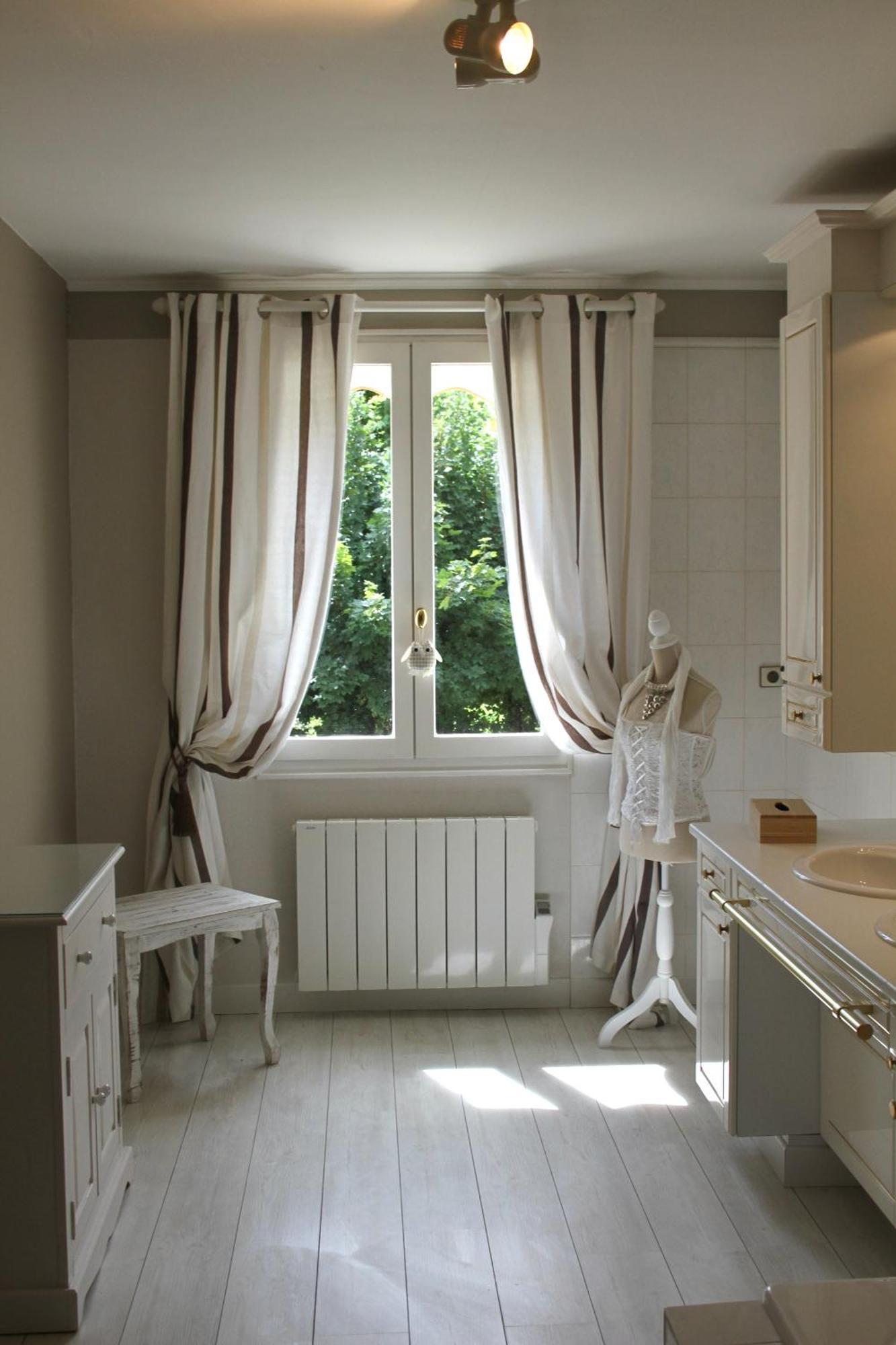 Chambres A La Maison Hermitage Aincourt Εξωτερικό φωτογραφία