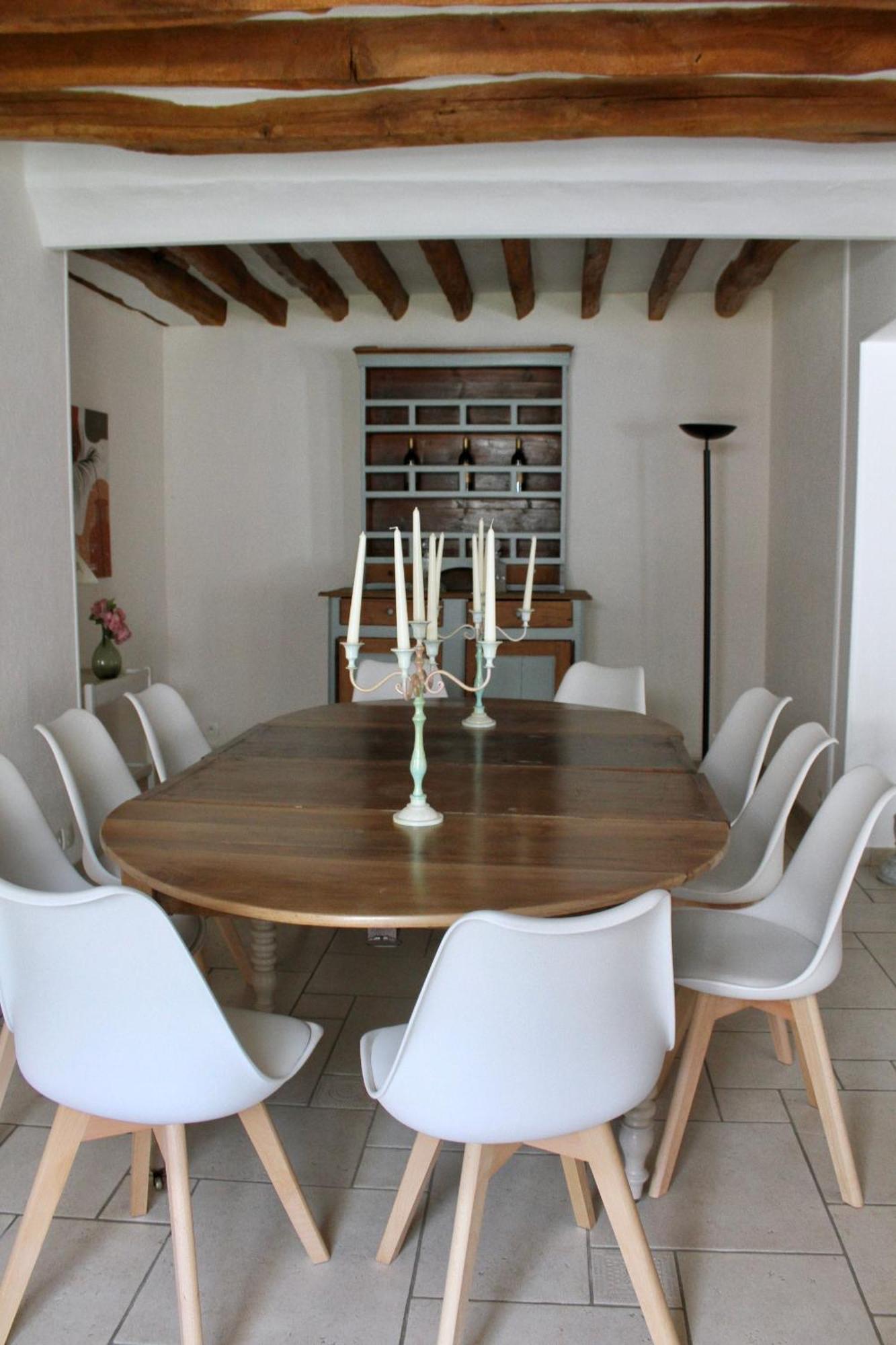 Chambres A La Maison Hermitage Aincourt Εξωτερικό φωτογραφία